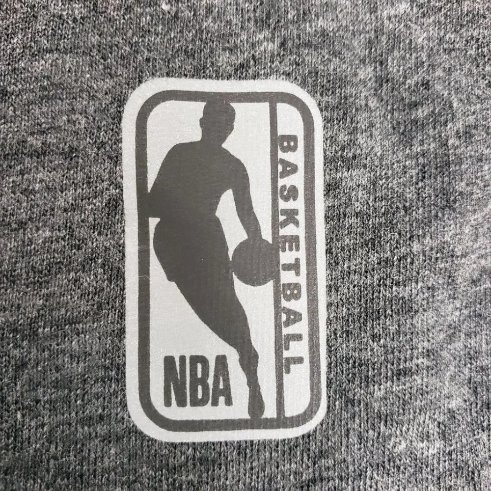 NBA 46  MEN'S  T-SHIRT GREY/RED SIZE LARGE - Picture 3 of 9